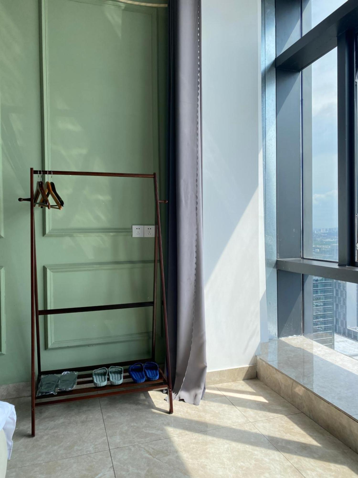 April Fair Duplex Apartment Guangzhou South Railway Station Ao Yuan Yue Shi Dai Branch Eksteriør bilde