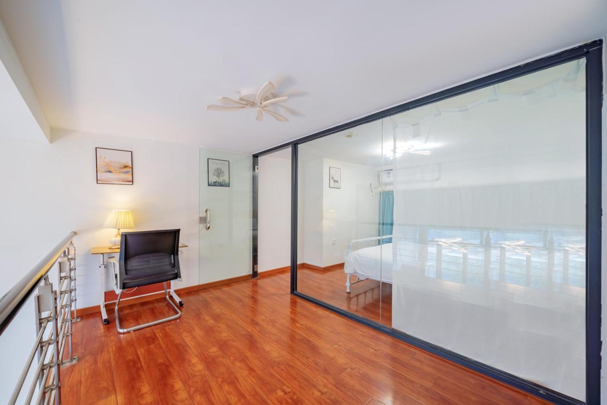 April Fair Duplex Apartment Guangzhou South Railway Station Ao Yuan Yue Shi Dai Branch Eksteriør bilde