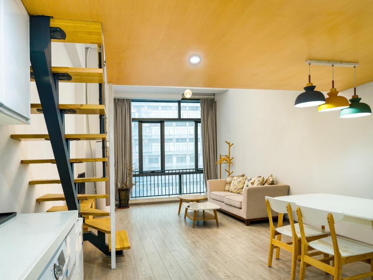 April Fair Duplex Apartment Guangzhou South Railway Station Ao Yuan Yue Shi Dai Branch Eksteriør bilde